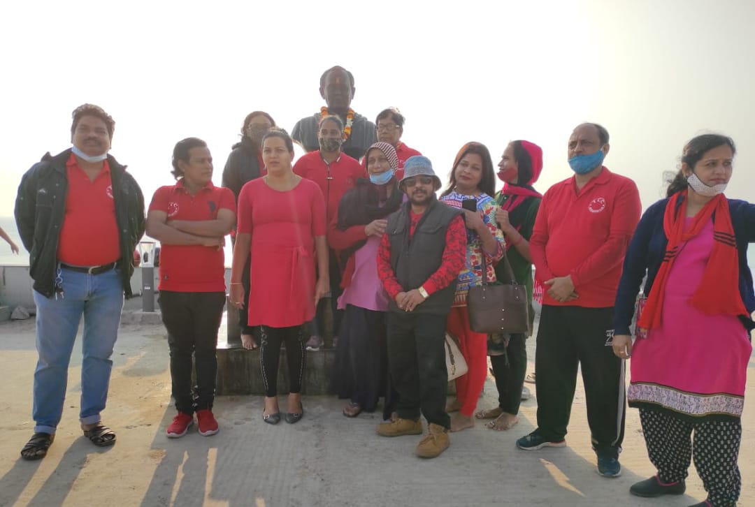 ବେଳାଭୂମି ସଫେଇ କଲେ ଟିମ କ୍ଲିନ ସିଟି 1 WhatsApp Image 2020 12 13 at 6.41.25 PM