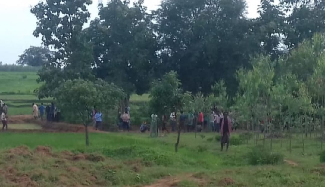 ଆମ୍ବଟଟାରେ କୁକୁଡା ଲଡେଇ ଓ ଦେଶୀ ମଦ ବେପାର 1 WhatsApp Image 2021 06 05 at 10.06.48 AM 1