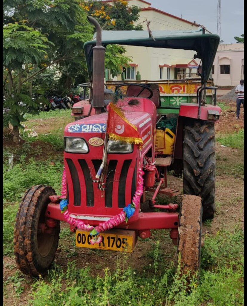 ରାଜସ୍ଵ ଅଧିକାରୀଙ୍କୁ ହତ୍ୟା ଧମକ ଅଭିଯୋଗରେ:୨ ଗିରଫ,ଟ୍ରାକ୍ଟର ଜବତ 1 WhatsApp Image 2021 07 31 at 12.56.48 PM